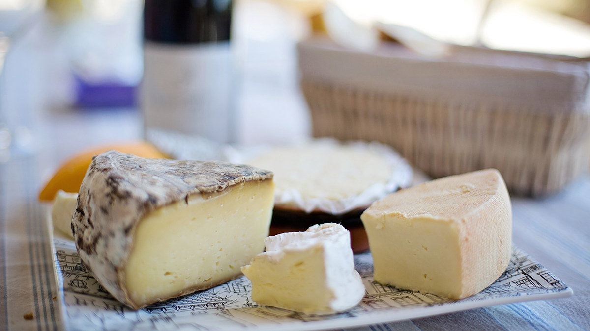 Highlights of Tasmanian Agriculture - cheese production